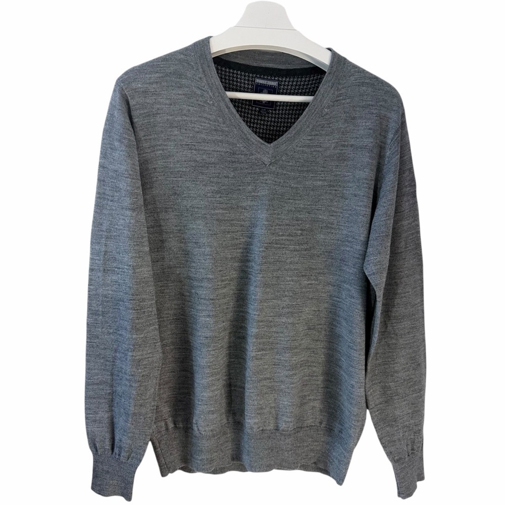 POINT ZERO COLLECTION Grey Merino Blend V-Neck Knit Sweater Large - Picture 2 of 14